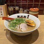 くろ・とんラーメン黒兵衛 - くろ・とんラーメン＋半熟玉子