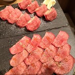 Yakiniku Tombi - 