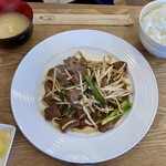 めしや きらく - レバニラ炒め定食