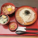 Kineya - 牛すき焼き丼定食