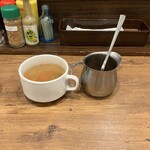 HERO'S ステーキハウス - スープとソース