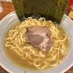 家系ラーメン まこと家 - 