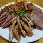 Shou kain - 燻製肉盛合わせ