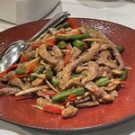 チャイニーズレストラン滬 - 常陸牛カルビの青椒肉絲