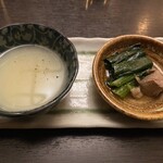 釀造科 oryzae - お通し　ジャガイモのすり流しと小松菜、マグロ