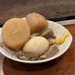 お好み焼屋みっちゃん - 「おでん」すじ肉･玉子･だいこん
      
      え？ はずしたつもりが前回と丸かぶりではずかしい(笑)