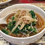 Wan Rakuen - 鶏絲麺