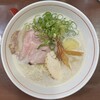 麺や 雅流 - 料理写真:鶏豚白湯　880円