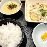 Yume an - ご飯、とろろ、国産もつ煮豆富