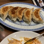 赤門餃子軒 - 餃子