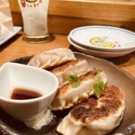 GYOZA SHACK DANRO - 