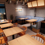 Bistro cafe Junno's Table - 