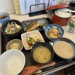トロロ汁屋くまちゃん - 料理写真: