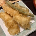 Tendon Tenya - ふっくら　サクッと天ぷら(海老・烏賊・鱚・カボチャ・インゲン)