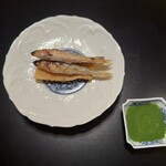 徳ㇵ本也 - 本モロコと筍の炭火焼き