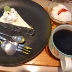 琵琶湖 - Cセット　レアチーズケーキとヨーグルト