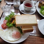 カフェ・フェリーチェ - トースト&エッグ カフェセット