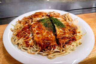 いっちゃん 本店 - お好み焼き(そば)830円