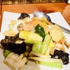 栄楽飯店 - 八宝菜をお願いしたら、フクロタケ、姫竹、白くわい入りの十宝菜でした( * ॑꒳ ॑*)♪♪
