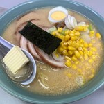 Ganso Sapporo Ya - 具材はあえてあっさり。味噌バターに絡んでふくよかな味わい