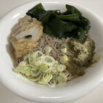 とっとり・おかやま - 翌々日の朝メシ。今日は生卵ナシでおぼろ昆布を投入