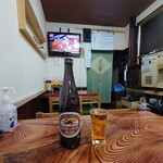 亀鶴食堂 - 店内奥の風景