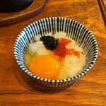 マグロと炉端 成る - 炊き立て銀シャリ＋ご飯のお供3種