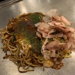 Okonomiyaki Kiraku - ミックスモダン焼