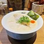 麺 ヒキュウ - 鶏白湯ラーメン(チャーシュー増し)