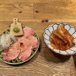 和牛A5雌牛と熟成牛舌 肉屋いちゆく - 