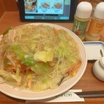 Ringa Hatto - 野菜たっぷり皿うどん980円