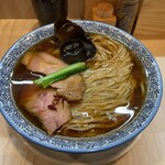 煮干専門 あたふた - 醤油そば 880円の大盛り 200円