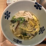 Dashi Cha Duke Purasu Niku Udon En - 