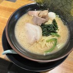 Yokohama Ie Kei Ramen Tsudaya - 