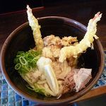 喰らうどん - 金庫屋スペシャル！えび鶏天ぶっかけ（冷） 980円　［期間限定、1日限定20食］