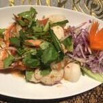 タイ田舎料理 クンヤー - シーフードサラダ
