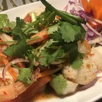 タイ田舎料理 クンヤー - シーフードサラダ