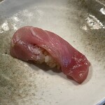 Kuzushi Sushi Kappou Kurage - 中トロ