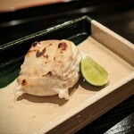 茜坂大沼 - 天然虎河豚 白子炭火焼き。焼き物もいつも美味しくて、河豚の白子も濃厚に凝縮されていて最高でした。