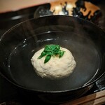 茜坂大沼 - 九十九里の蛤真薯。先ずは吸い地で溜め息。シンプルな真薯も蛤の主張がしっかり。