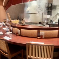 伊勢廣 京橋本店 - 店内2