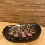 牛タン専門店 タン治郎 - 和牛タンカルビのたたき葱ポン酢　790円