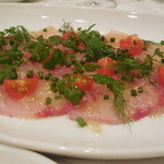 ウーナジョルナータ - カンパチのカルパッチョ