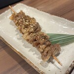 風来坊  - ジャンボ鶏皮串 ¥208