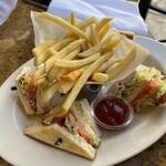 The Cheesecake Factory Honolulu - 