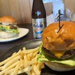 DOUG'S BURGER - 