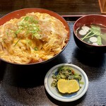 Yoshihiro - カツ丼（850円）（吸い物付き）