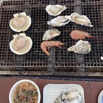 牡蠣蔵 KOO - ホタテの汁が溢れそう