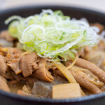 もつ煮のよしめち亭 - 料理写真:2024.3 もつ煮ライスセット 大盛 約450g（1,000円）