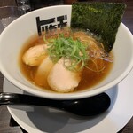 Ramen torikaji ippai - 　訪店ｼﾏｼﾃから食券購入〜着席ﾏﾃﾞ、良く申せば"懇切丁寧な接客"ﾃﾞｽｶﾞ,悪く申せば"注文の多い料理店"（笑）